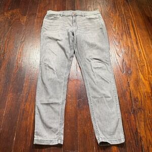 Mugsy Jeans Mens 36x34 Gray Beans Tapered Stretch Faded Whiskers
